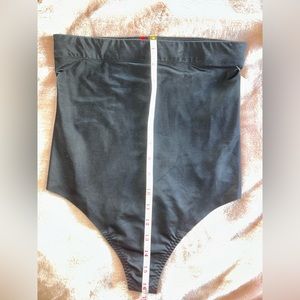 New Very Black SPANX High Waisted Thong Size Large